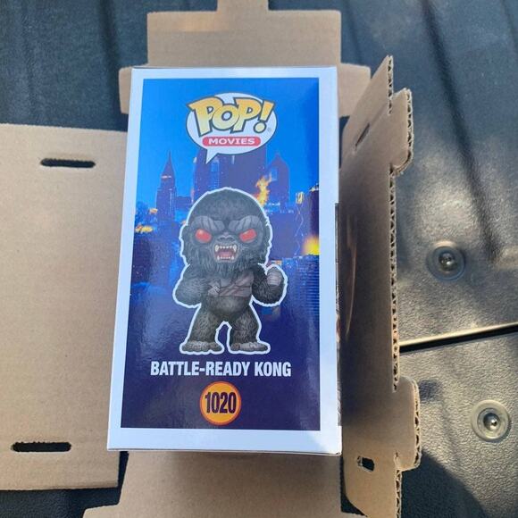 Funko Pop Movies Godzilla vs Kong Battle-Ready Kong #1020 Vinyl Figure NIB - Picture 4 of 8